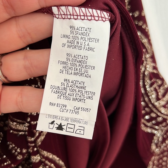 Dress - Picture 5 of 5